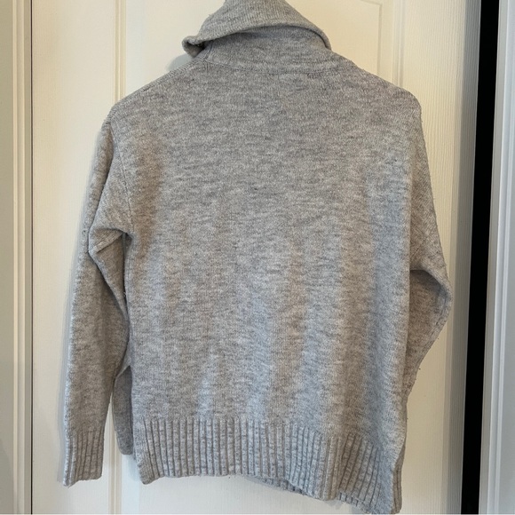 Grey turtleneck sweater - Picture 4 of 6